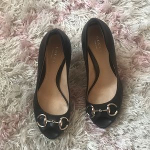 Authentic Gucci Horse bit peep toe pumps